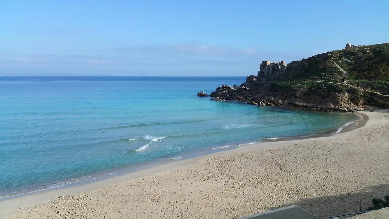 Bilocale con giardino privato, terrazza vista mare e incantevoli tramonti sul promontorio di Capo Testa - IUN Q2226 Santa Teresa di Gallura