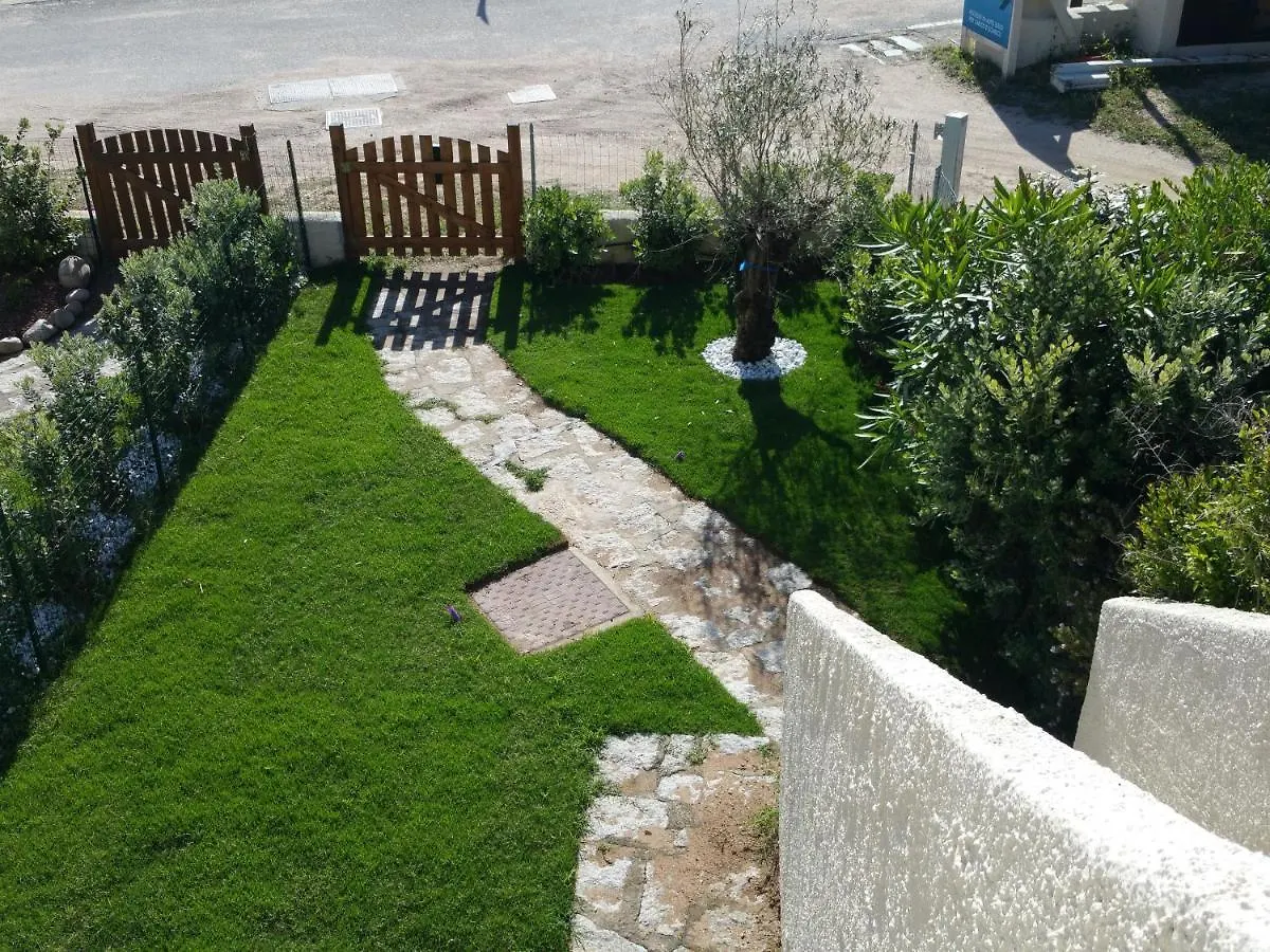Appartamento Bilocale con giardino privato, terrazza vista mare e incantevoli tramonti sul promontorio di Capo Testa - IUN Q2226 Santa Teresa di Gallura