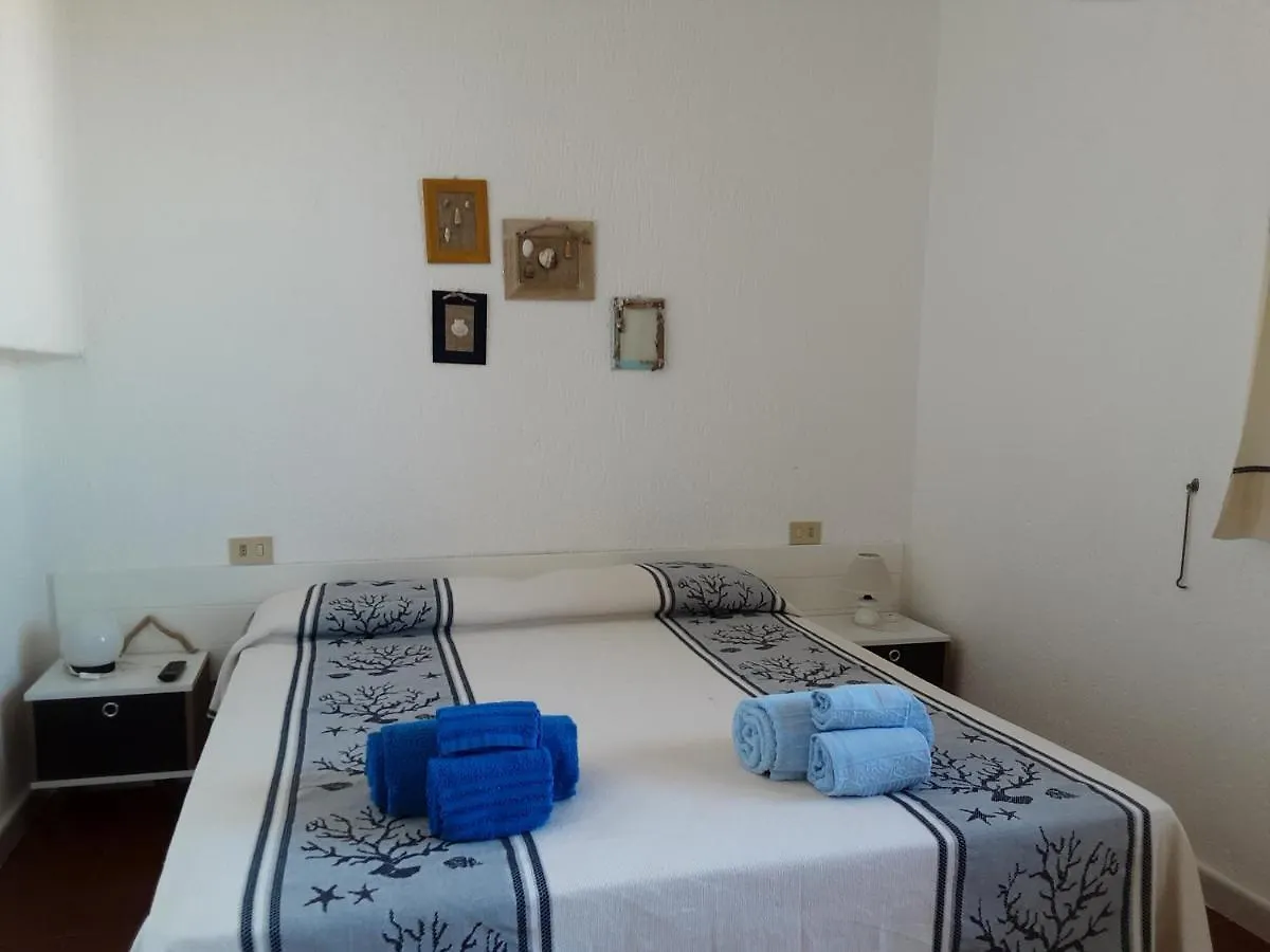 Appartamento Bilocale con giardino privato, terrazza vista mare e incantevoli tramonti sul promontorio di Capo Testa - IUN Q2226 Santa Teresa di Gallura
