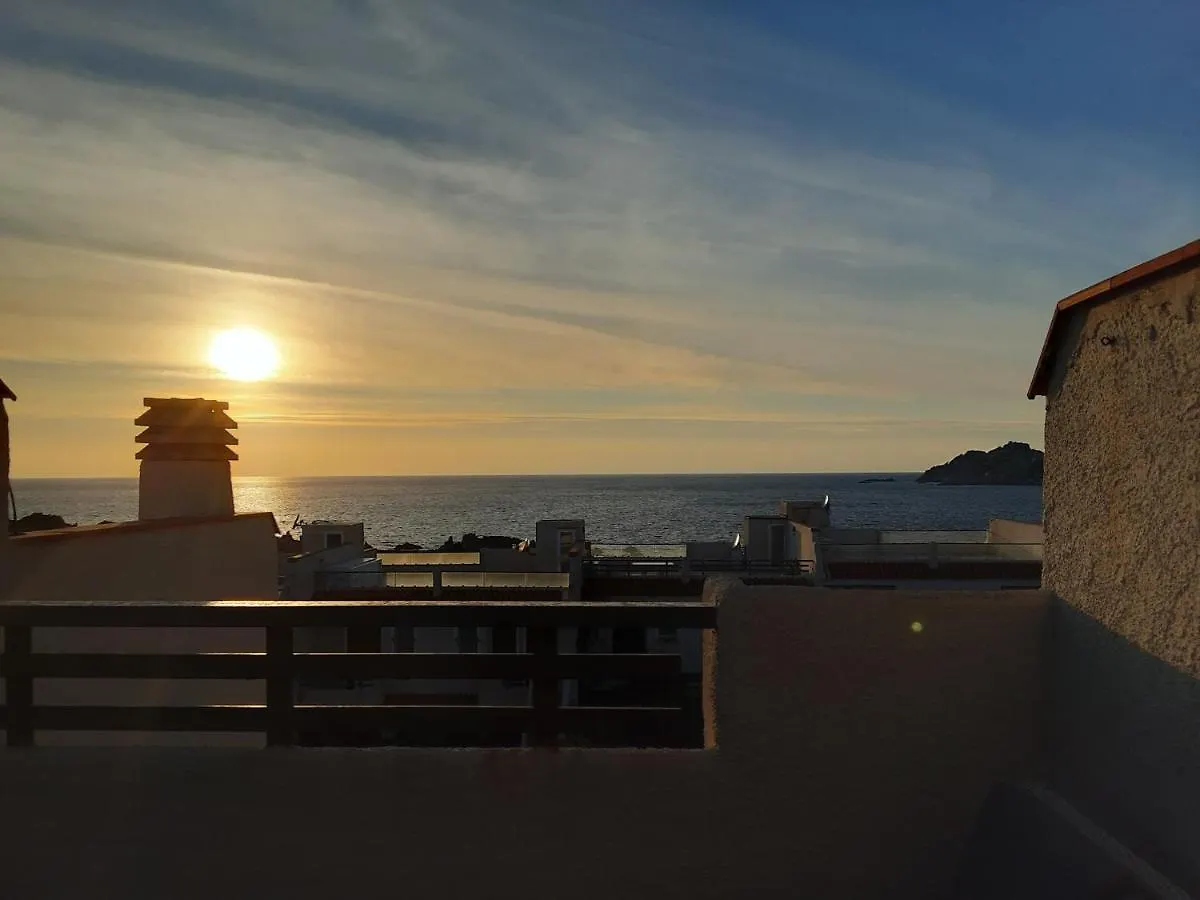 Bilocale con giardino privato, terrazza vista mare e incantevoli tramonti sul promontorio di Capo Testa - IUN Q2226 Santa Teresa di Gallura Italia